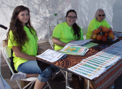 Aloha Corps volunteers